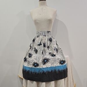 Retro 70's Floral Print Apron - Black and Blue